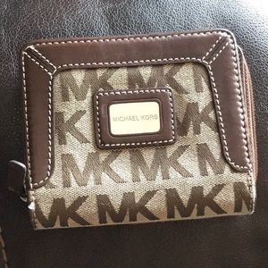 Michael kors brown signature wallet